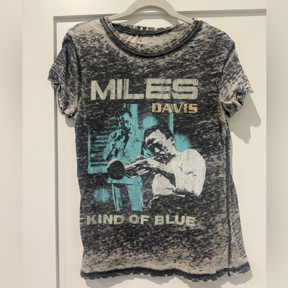 Recycled Karma Miles Davis “Kind of Blue” Graphic Tee – Size S